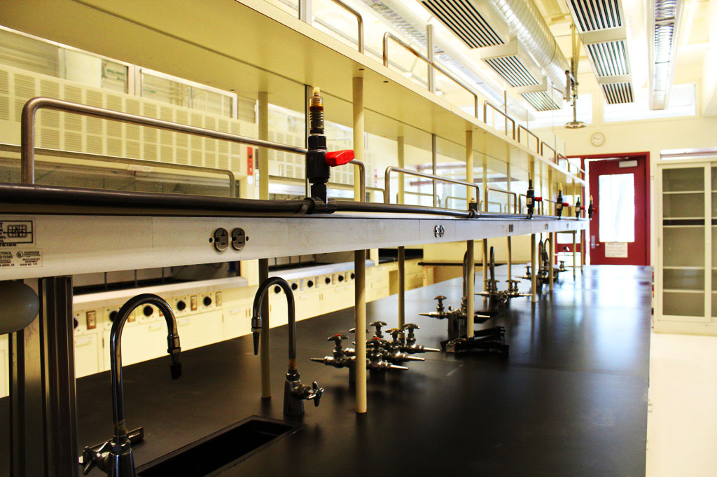 Campus Typical Biological Lab